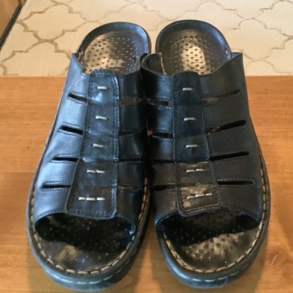 Josef Seibel Sandals - Picture 1 of 3